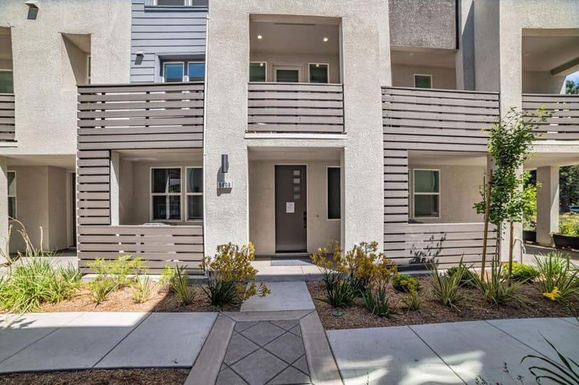 5005 Seashell Terrace - Photo 1 of 8