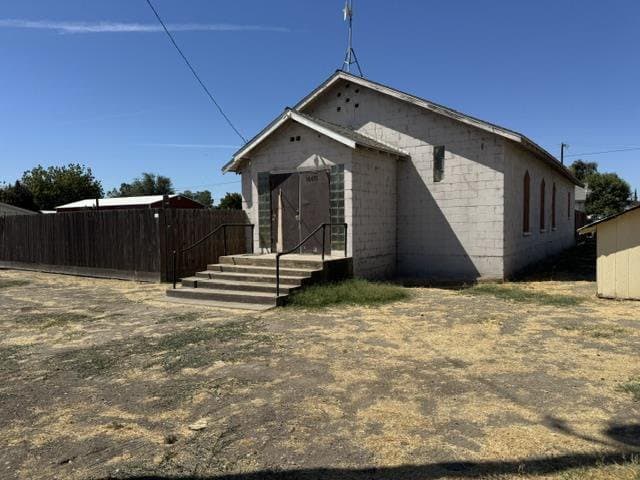 16147 South Colony Street - Photo 1 of 8