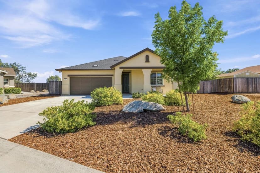 216 Raccoon Hollow Loop - Photo 1 of 8