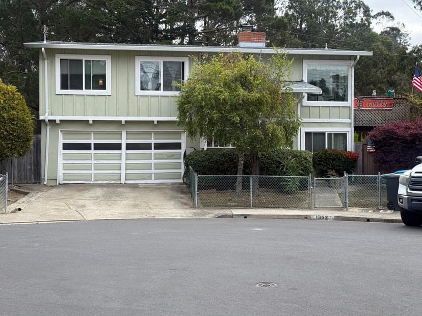 1352 Redwood Way - Photo 1 of 1