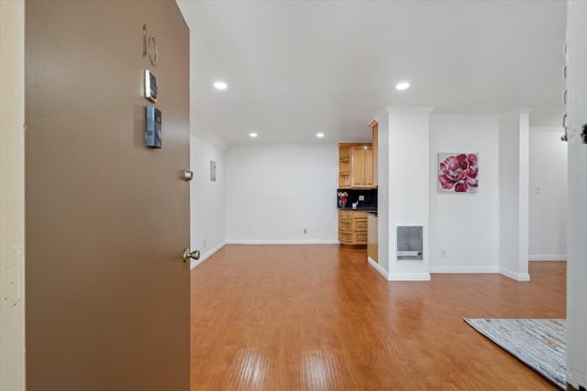 360 Auburn Way #10 - Photo 1 of 8