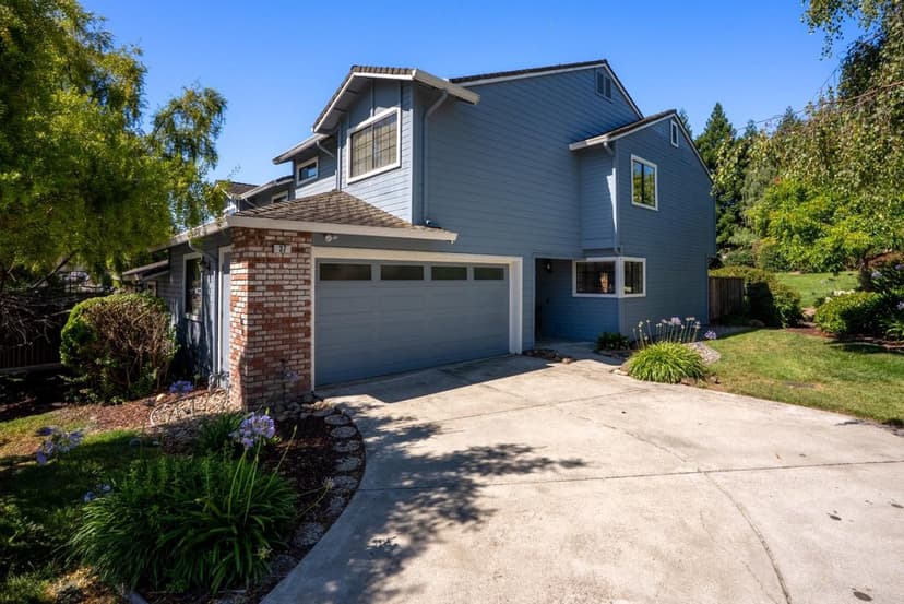 37 Winding Way - Photo 1 of 8