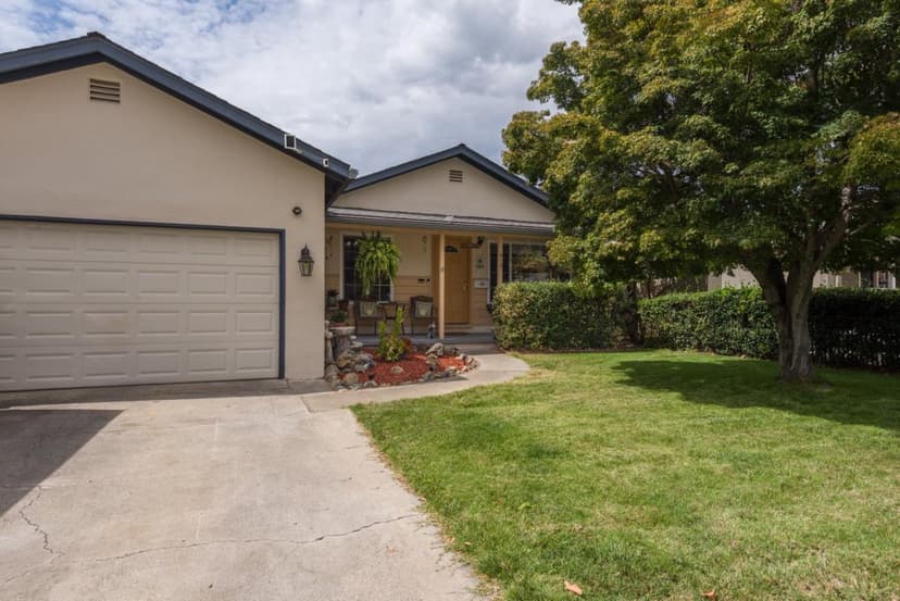 915 Dorian Court - Photo 1 of 8
