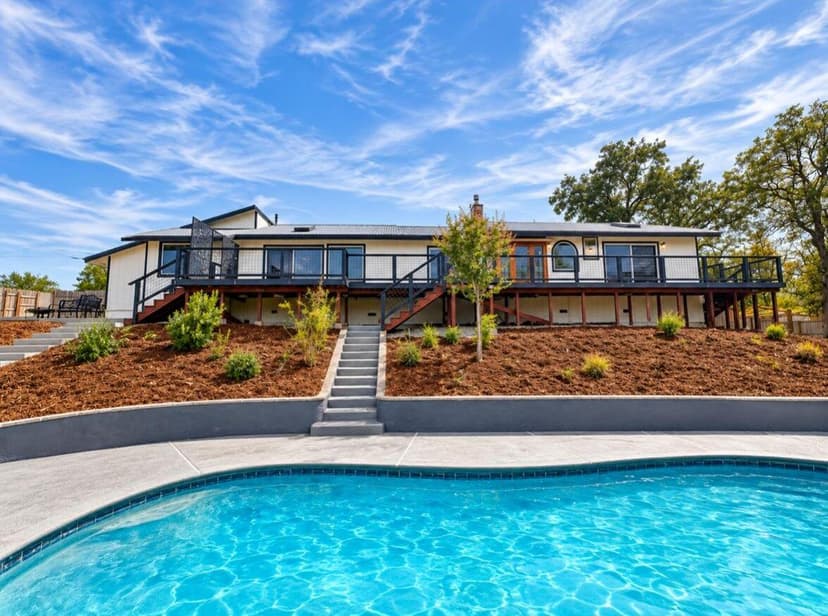8858 Sun Valley Drive - Photo 1 of 8