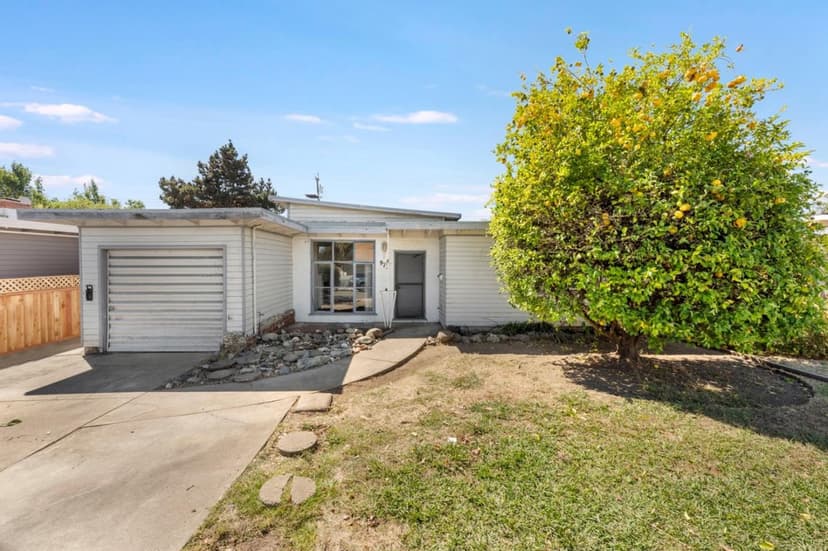 972 Norton Street - Photo 1 of 8