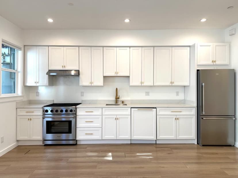1372 Natoma Street - Photo 1 of 8
