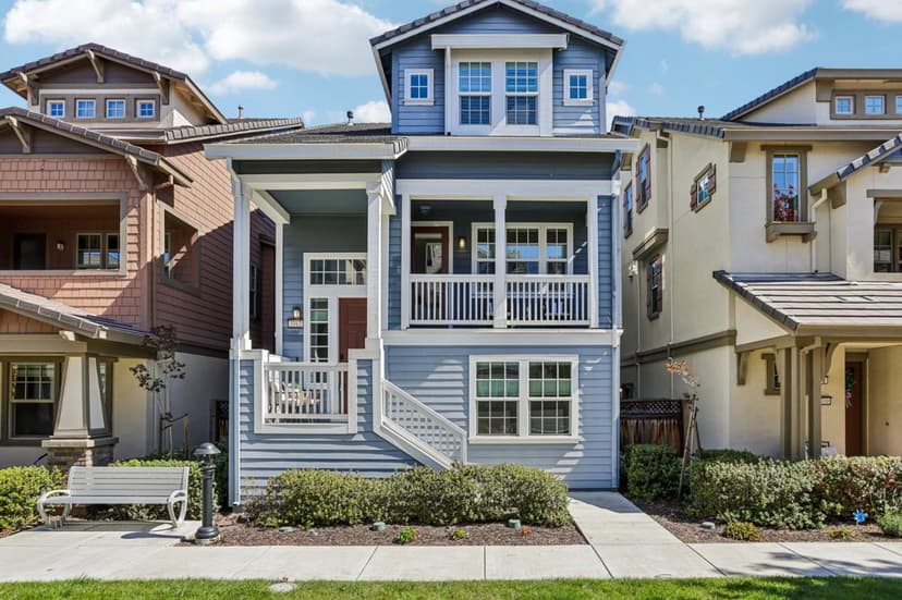 3312 Pyramid Way - Photo 1 of 8