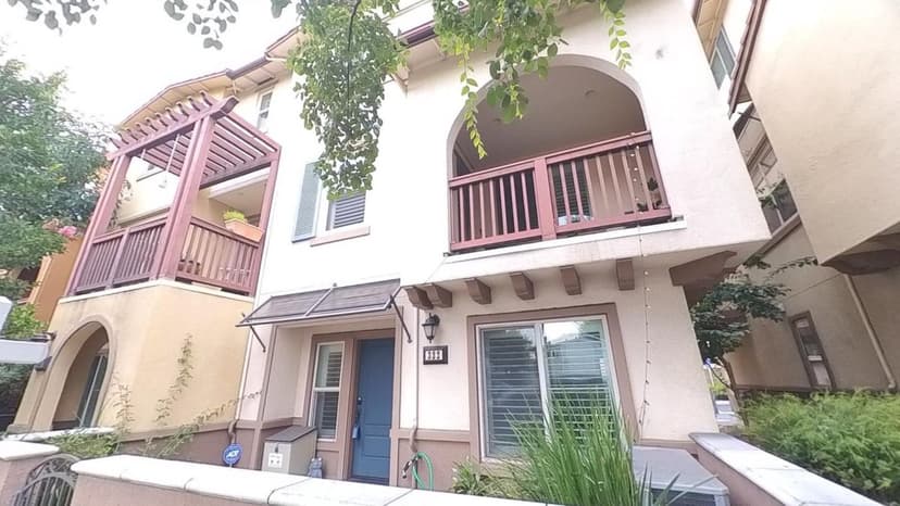 322 North Fair Oaks Avenue - Photo 1 of 8