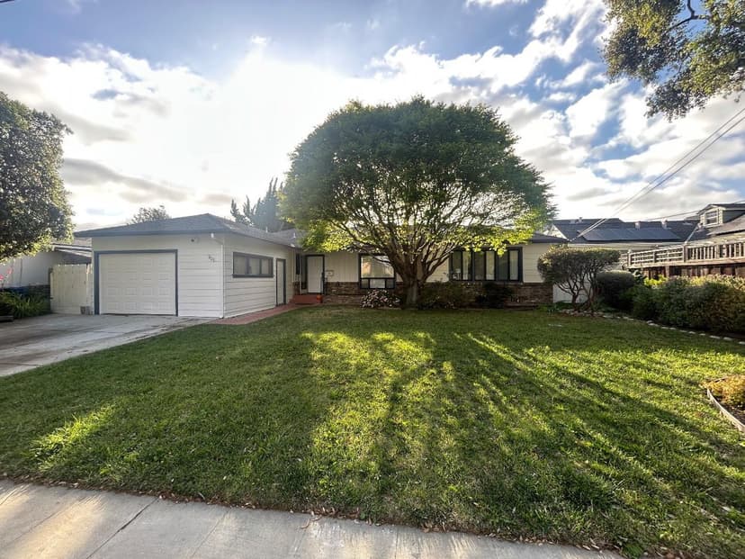 906 Bautista Drive - Photo 1 of 8