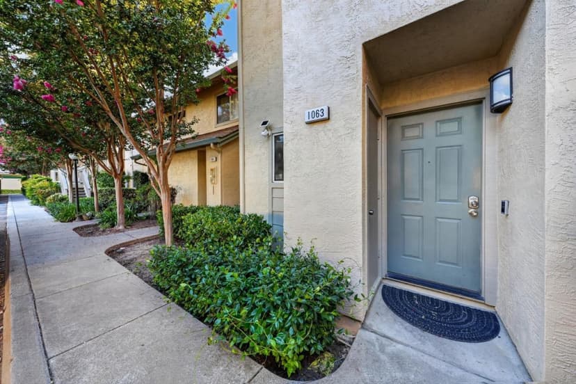 1063 Summershore Court - Photo 1 of 8