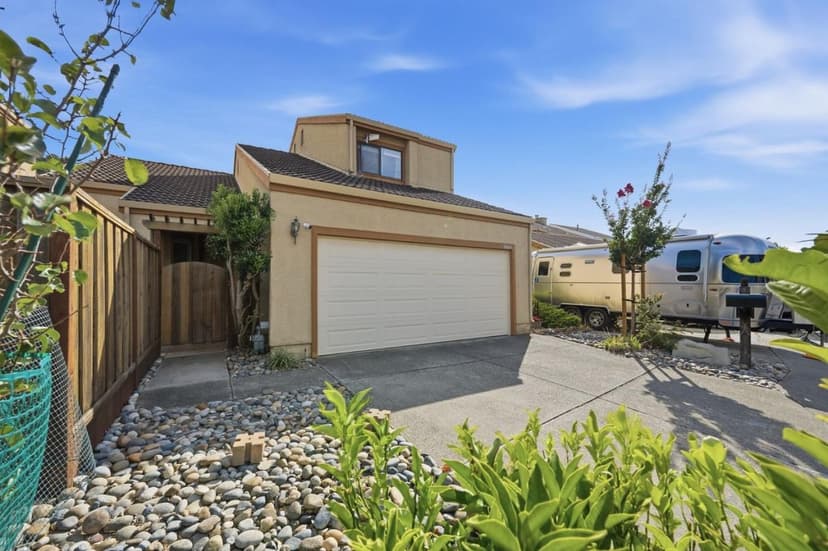 28169 Riggs Court - Photo 1 of 8