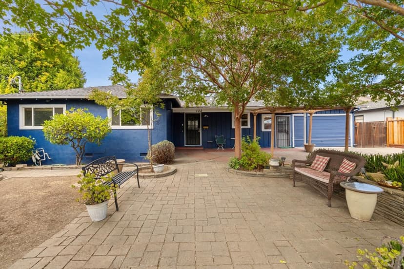 132 Decker Way - Photo 1 of 8