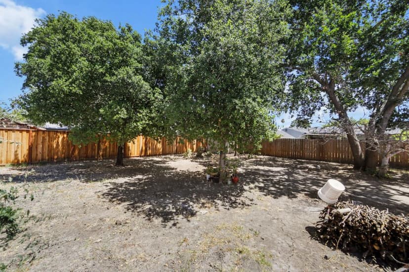 1260 Meadow Lane - Photo 1 of 8