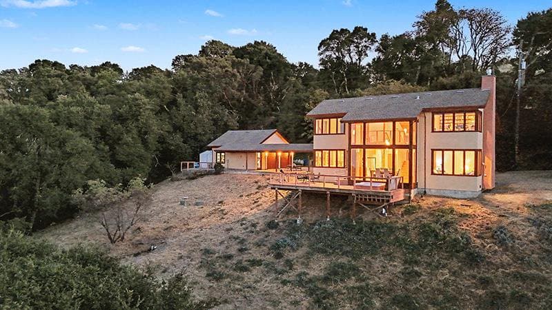 20421 Skyline Boulevard - Photo 1 of 8