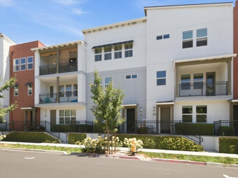 1506 Bond Street - Photo 1 of 8