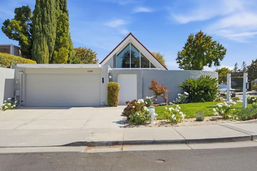 1398 Sydney Drive - Photo 1 of 8