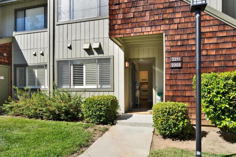 2203 LaTerrace Circle - Photo 1 of 8