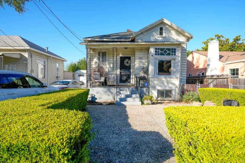 204 North 24th Street - Photo 1 of 8