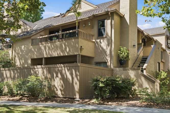 2049 Foxhall Loop - Photo 1 of 8