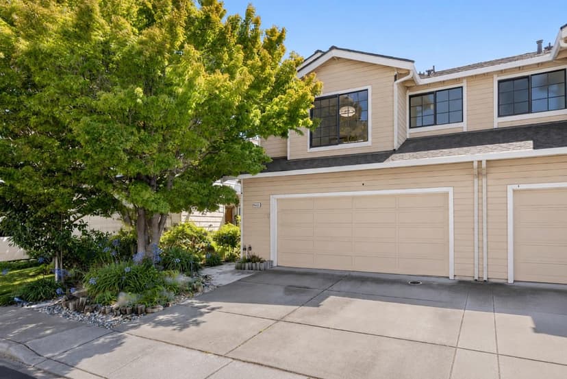 34761 Comstock Common - Photo 1 of 8