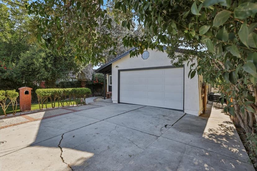 610 Minor - Photo 1 of 8