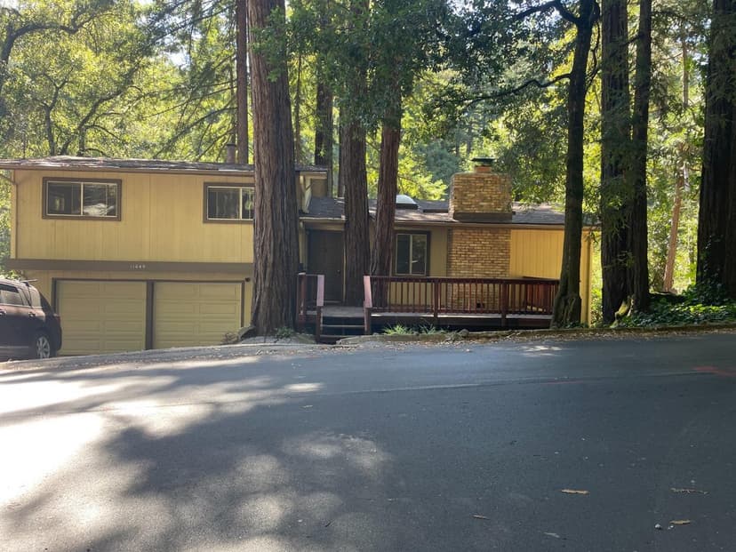 11045 Riverside Road - Photo 1 of 8