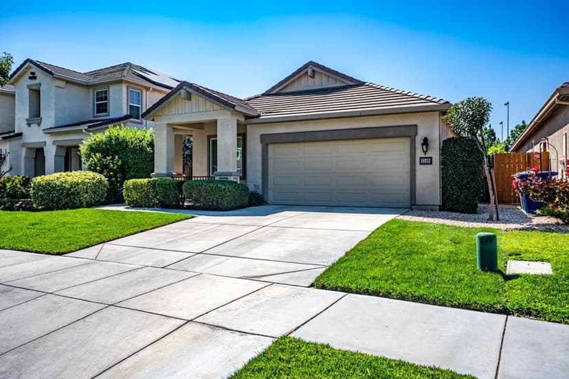 1149 Bellflower Way - Photo 1 of 8