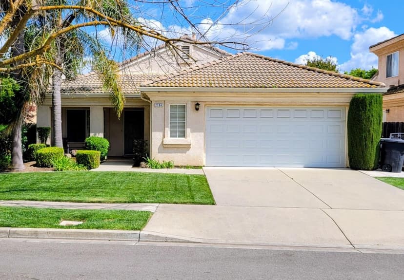 2104 Wimbledon Court - Photo 1 of 1