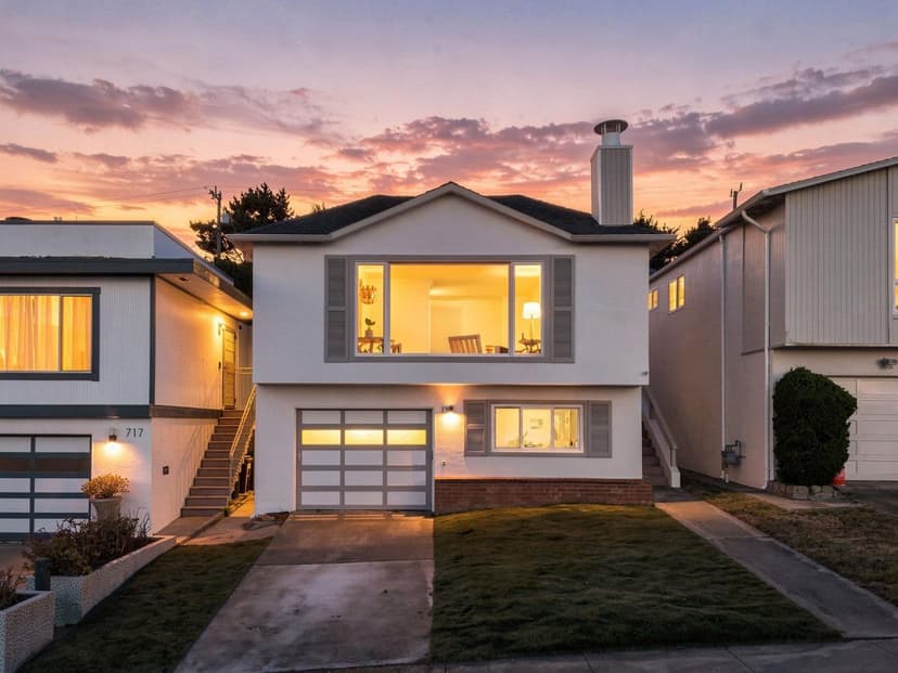 725 Clarinada Avenue - Photo 1 of 8