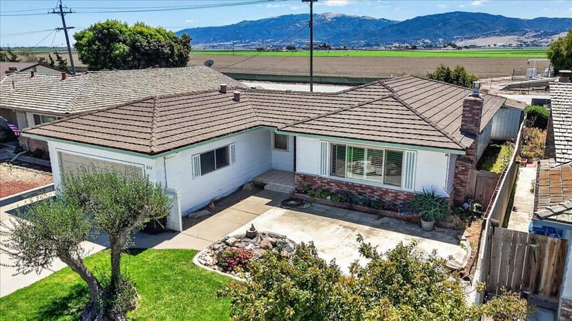 654 La Mesa Drive - Photo 1 of 8