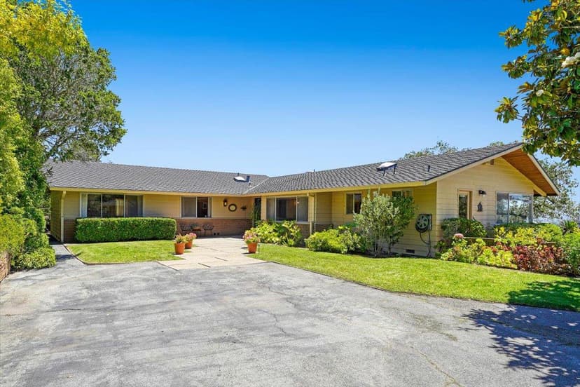 260 Oak Hill - Photo 1 of 8