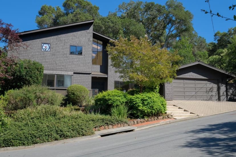 918 La Mesa Drive - Photo 1 of 8