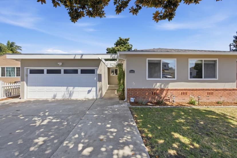 26842 Underwood Avenue - Photo 1 of 8