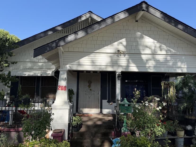 208 Yosemite Avenue - Photo 1 of 8