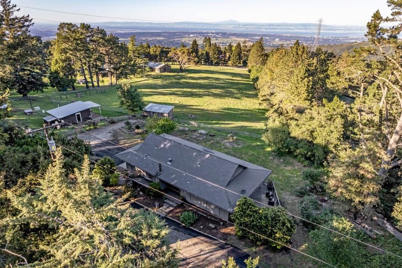 20255 Skyline Boulevard - Photo 1 of 8