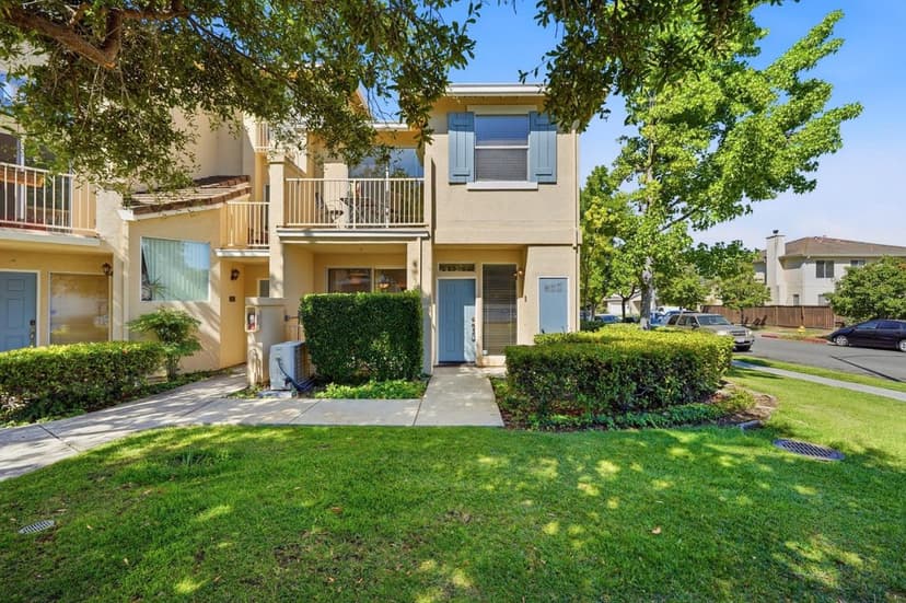 513 Manhattan Place - Photo 1 of 8