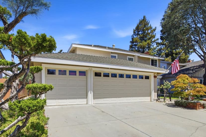 225 Prague Drive - Photo 1 of 8