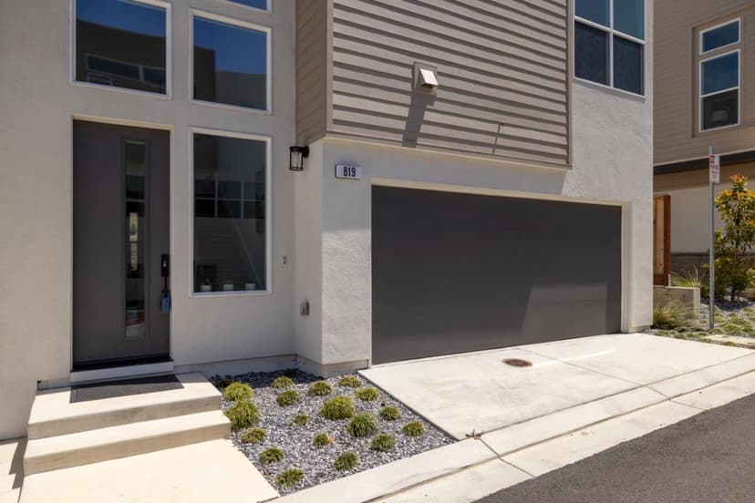 819 Fassler - Photo 1 of 8