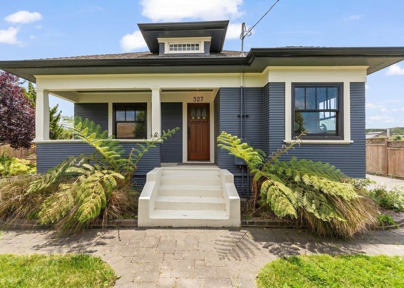 527 North Street - Photo 1 of 8
