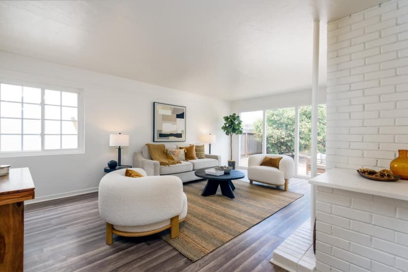 73 Poinsettia Avenue - Photo 1 of 8