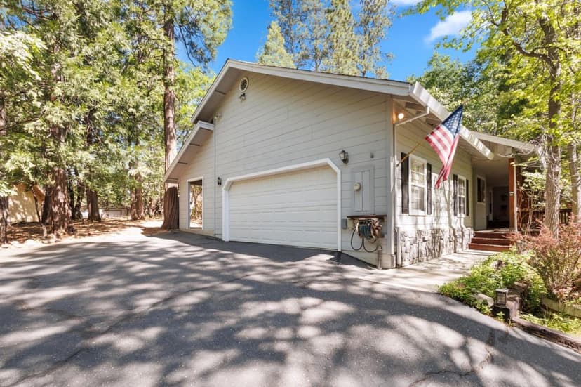 17256 Mount Elizabeth Drive - Photo 1 of 8
