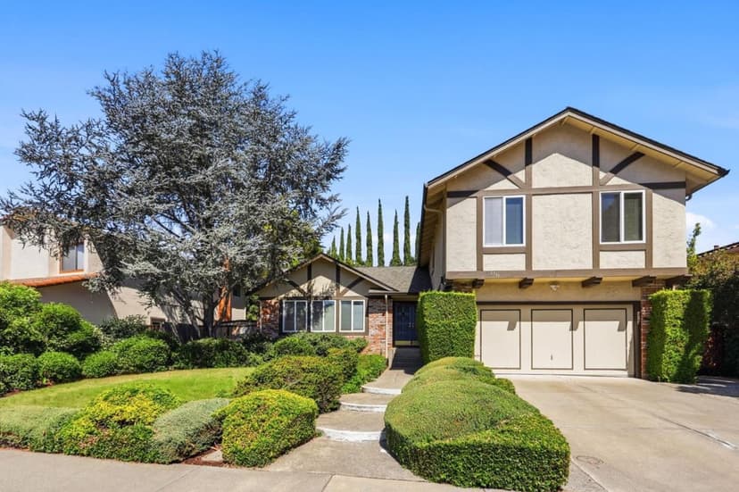 1311 Cerro Verde - Photo 1 of 8