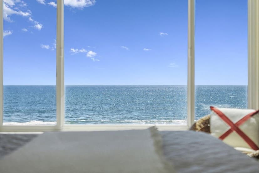 392 Oceanview Drive - Photo 1 of 8