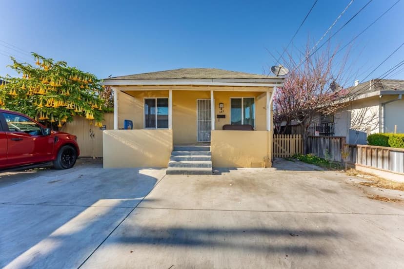 1453 Whitton Ave - Photo 1 of 8