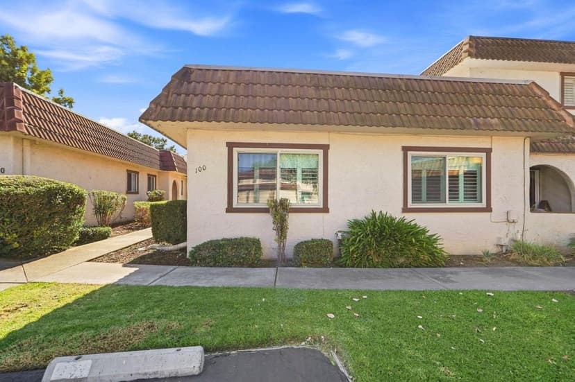 100 Villa Pacheco Court - Photo 1 of 8