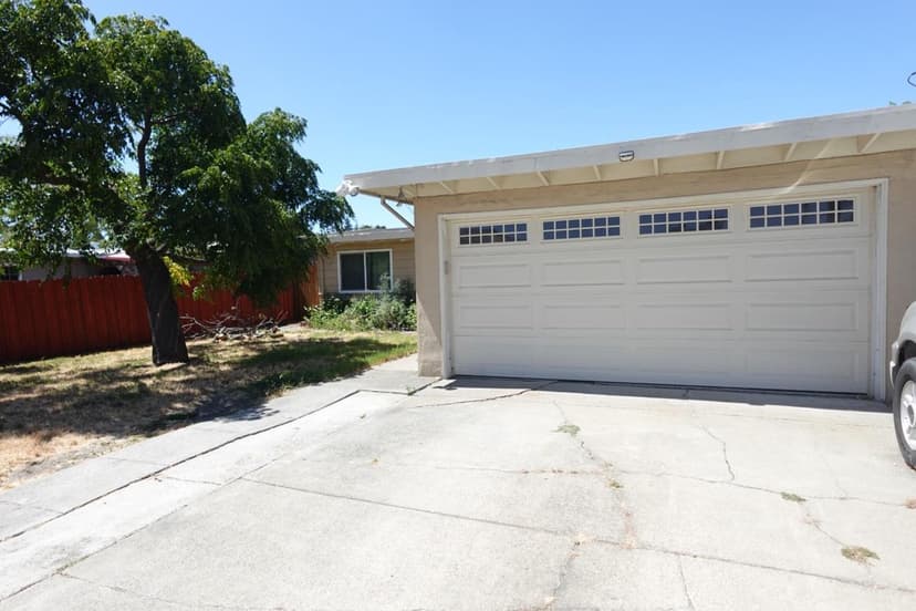 28351 Rochelle Avenue - Photo 1 of 4