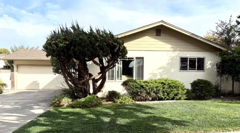 631 West Alisal Street - Photo 1 of 8