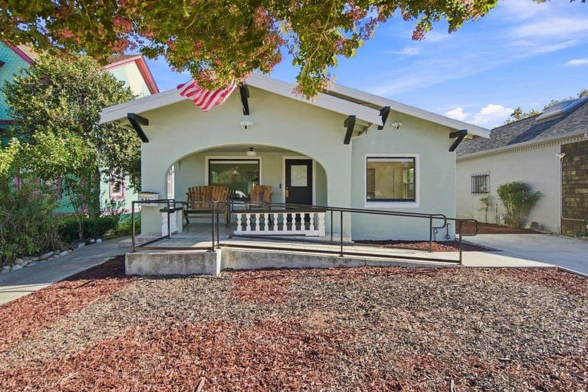 345 6th Street - Photo 1 of 8