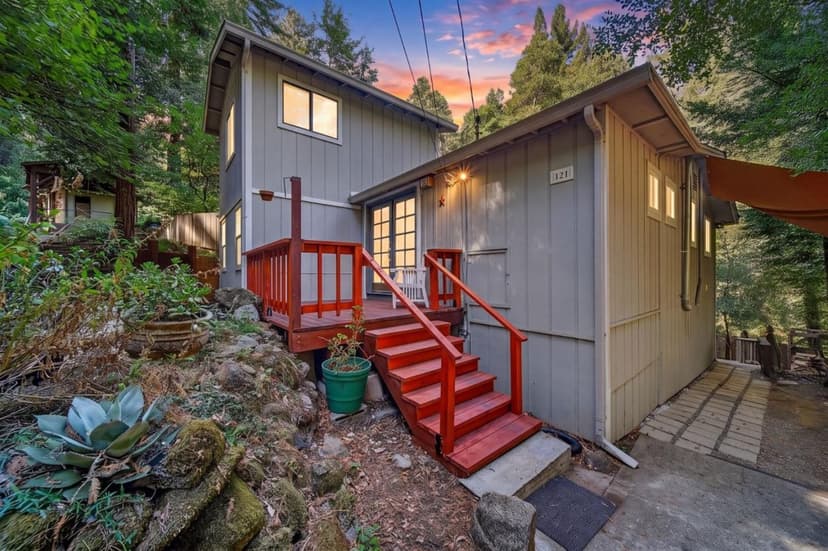 121 Mahogany Way - Photo 1 of 8