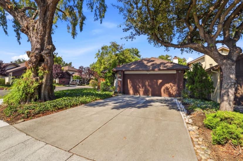 2627 Mabury Square - Photo 1 of 8